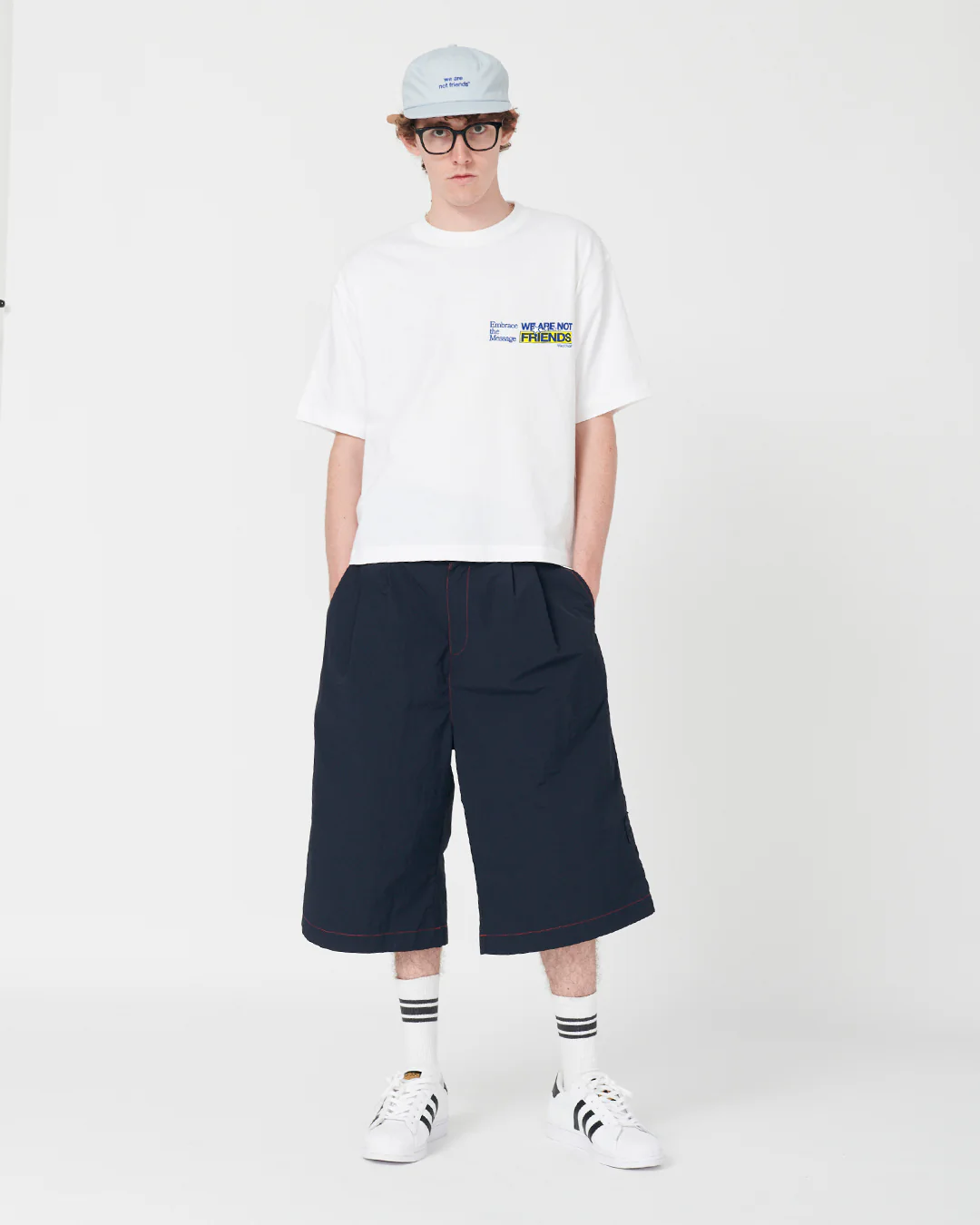 EMBRACE FRIENDS BOXY TEE - Image 4