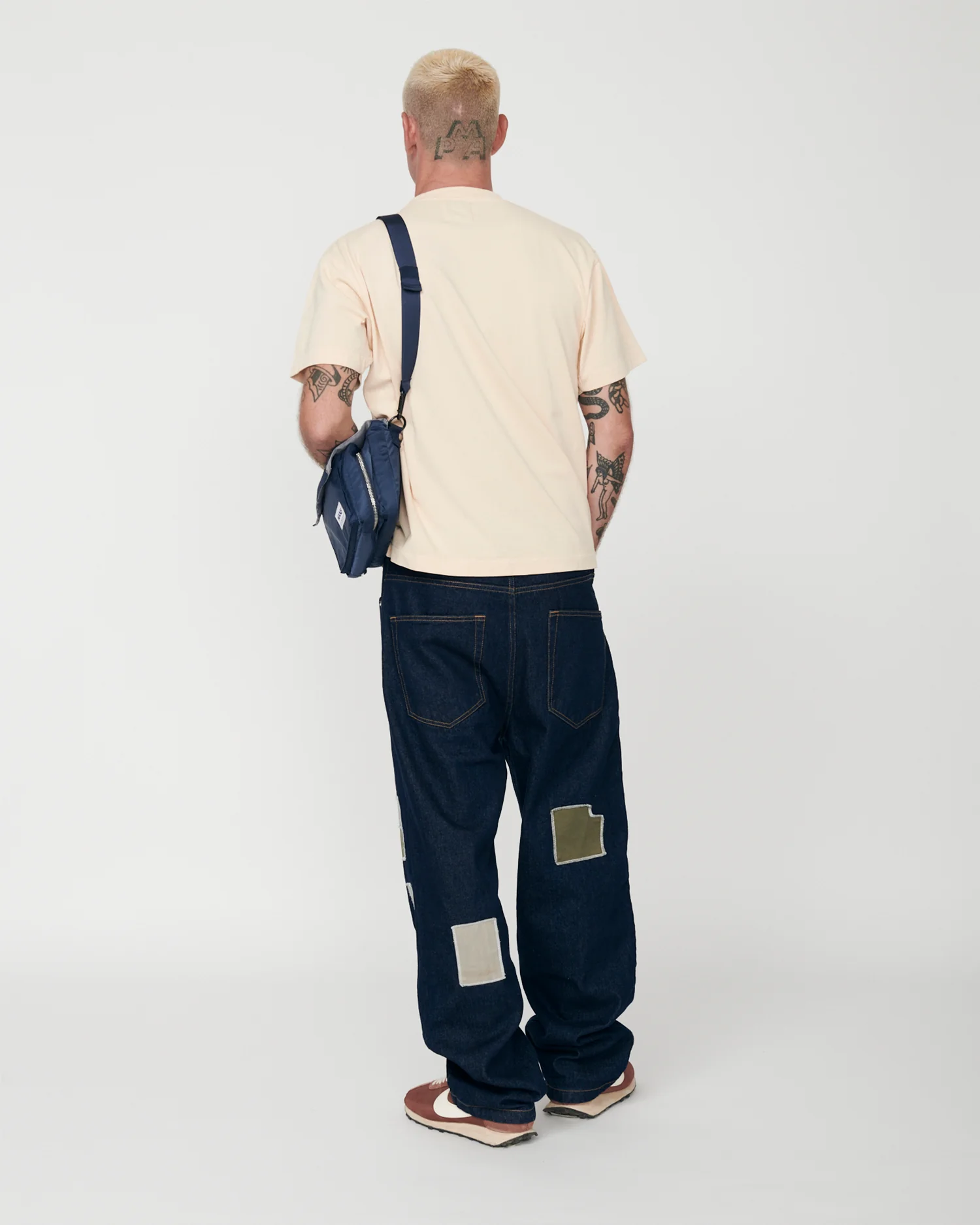 OFF BOLD LOVE T-SHIRT - Image 3
