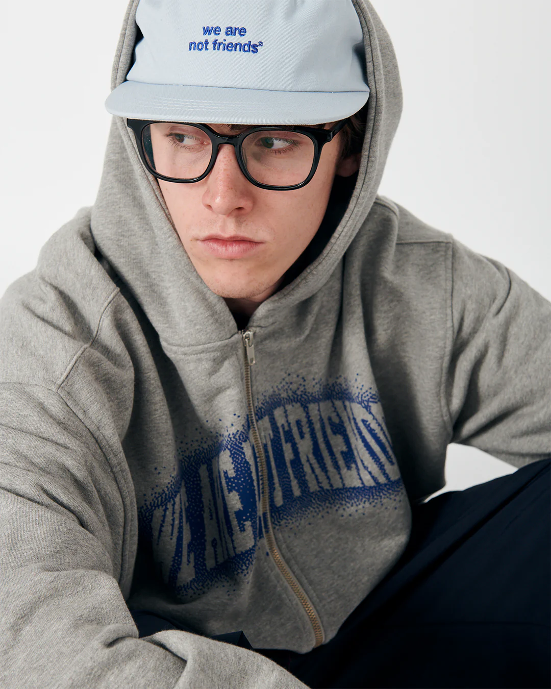 PILLOW LOVE HAT - Image 4