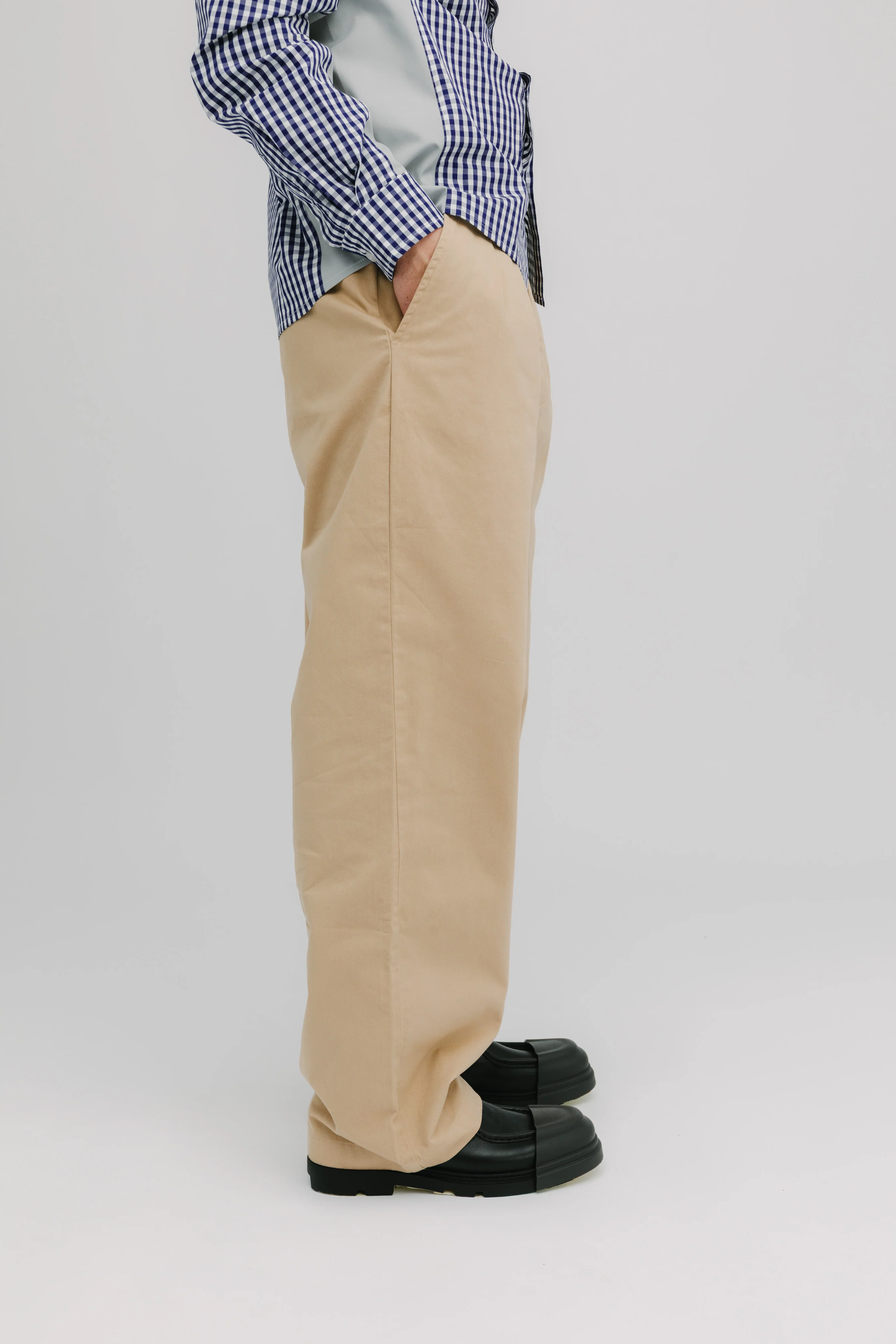 PLEAT CREAM CHINO - Image 4