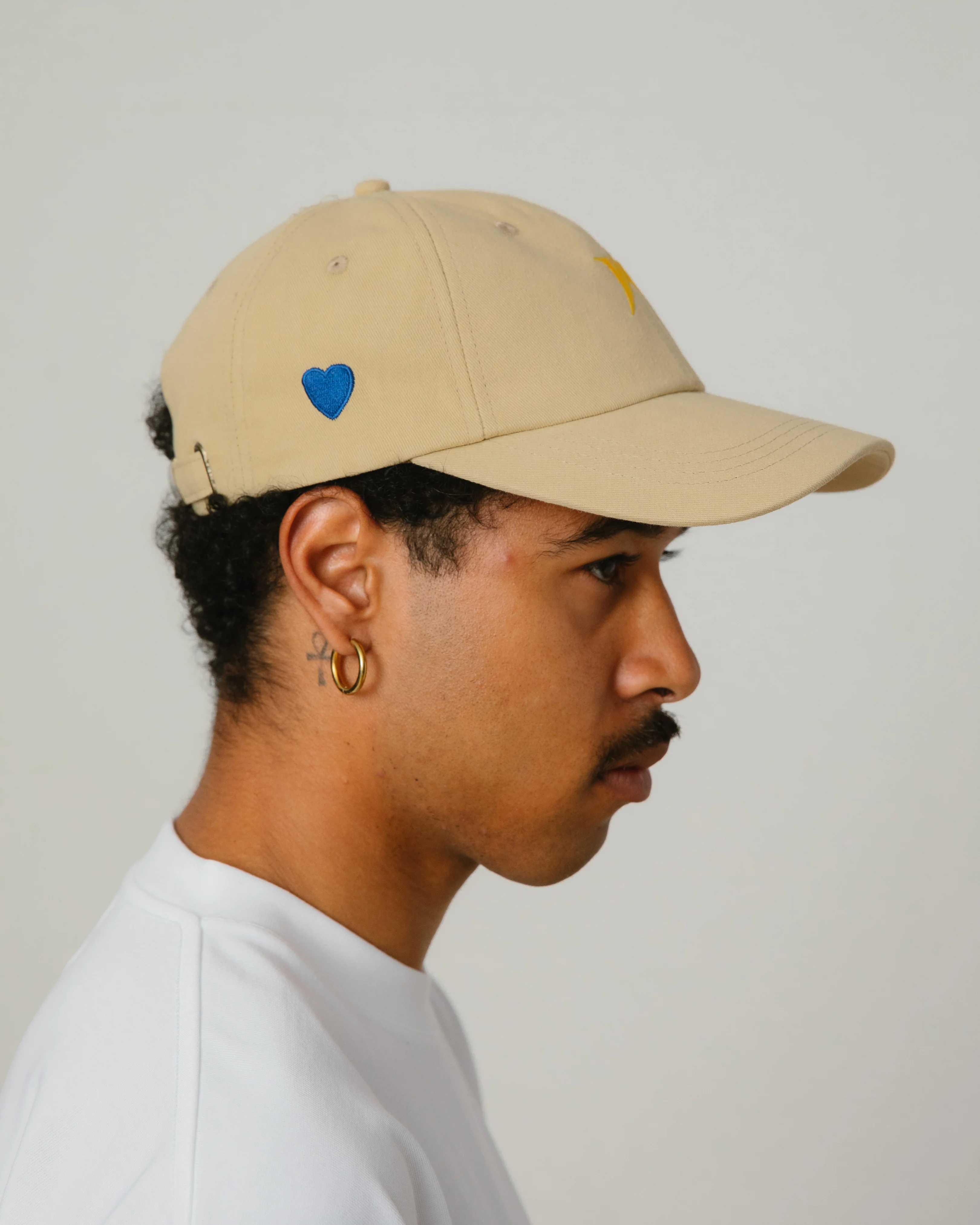 The W Gold Hat - Image 5