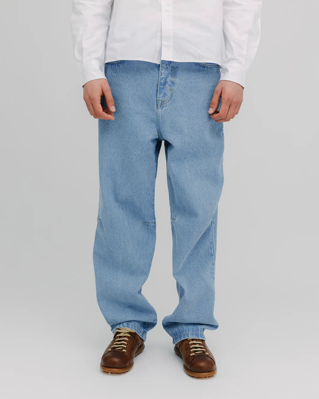 VENICE PLEAT JEANS - Image 4